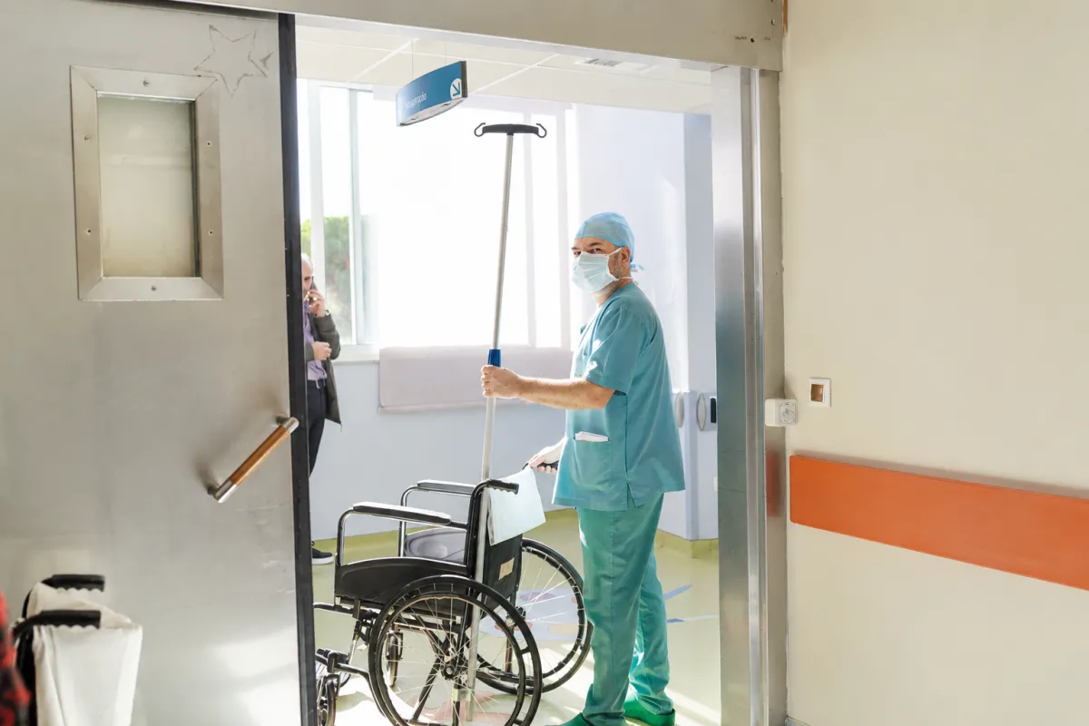 men_nurse